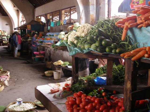 antsirabeoctobre2006240sd4.jpg,  bytes